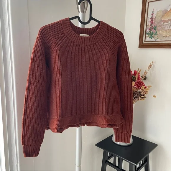 Wilfred/Aritzia Rust Ruffled Sweater - Picture 1 of 4